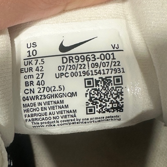 Nike Women’s Zoom Fly 5 Premium Carbon Plate Running Shoes - Picture 8 of 8